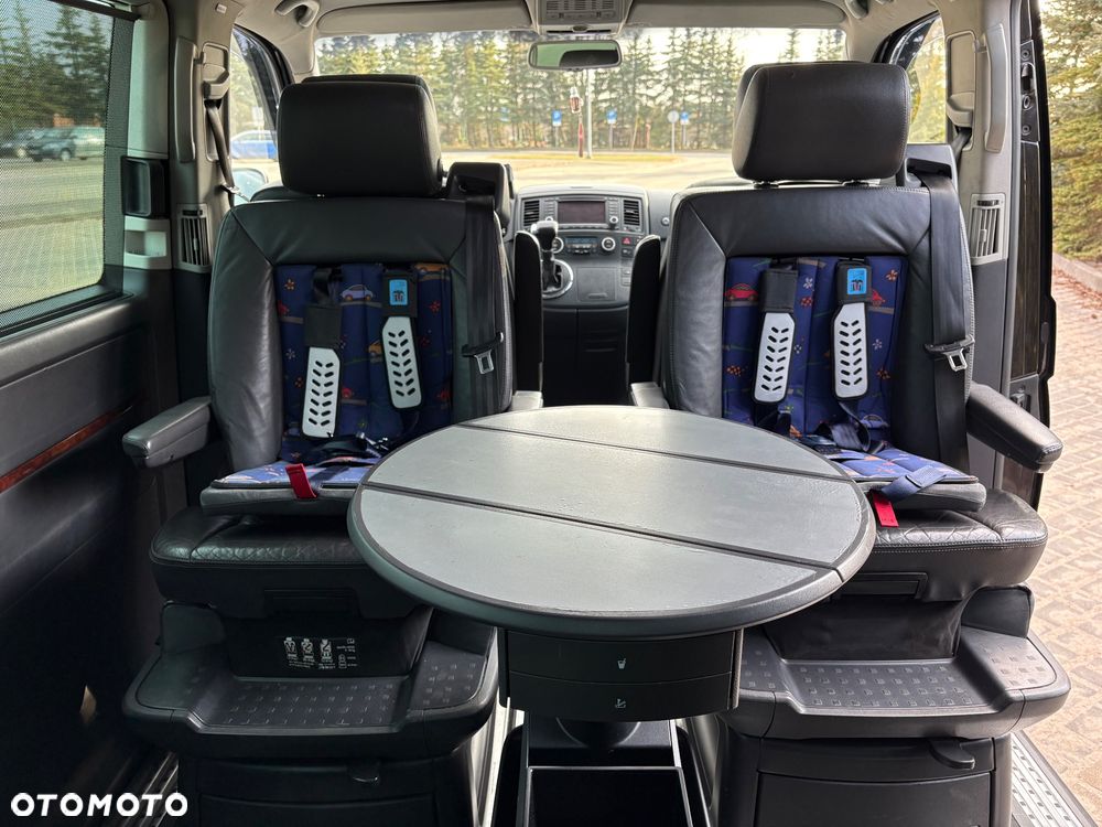 Volkswagen Multivan - 19