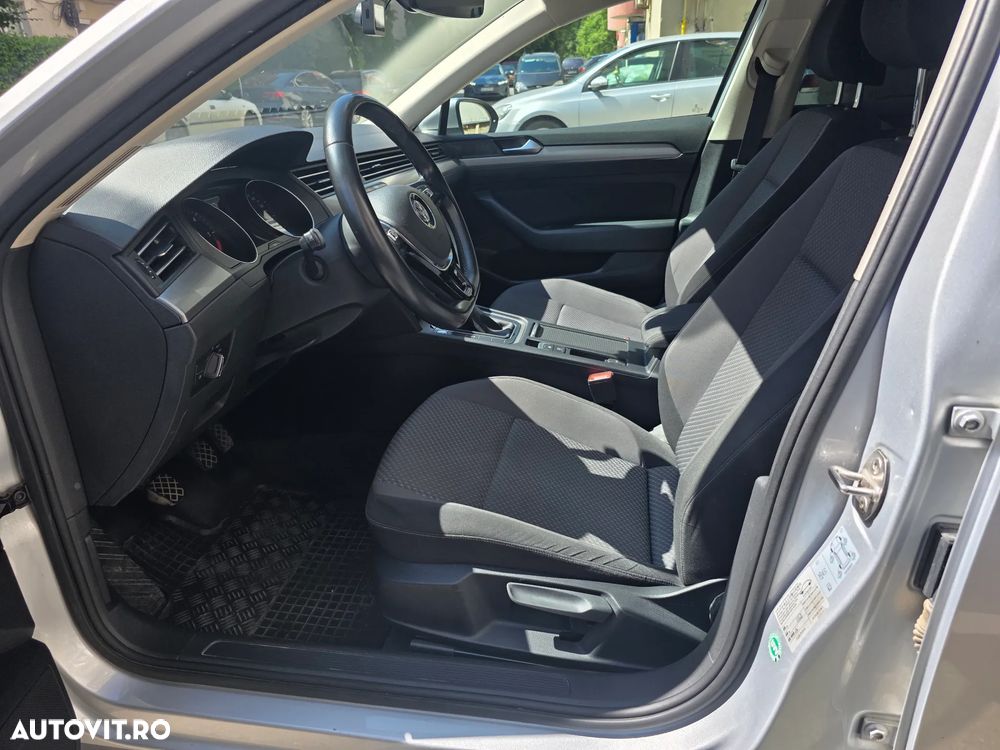 Volkswagen Passat 2.0 TDI Trendline - 7