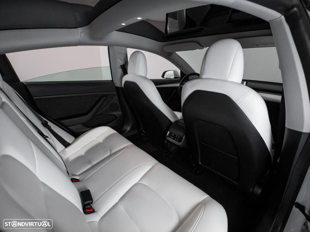 Tesla Model 3 Long-Range Dual Motor AWD - 11