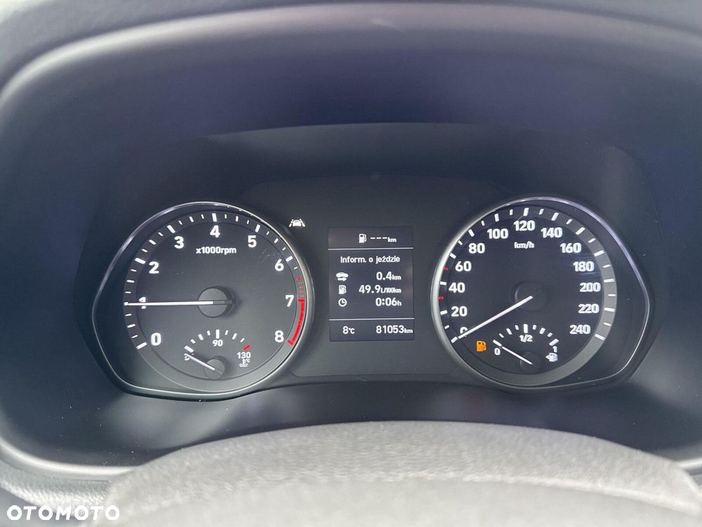 Hyundai i30 1.5 DPI Classic + - 15