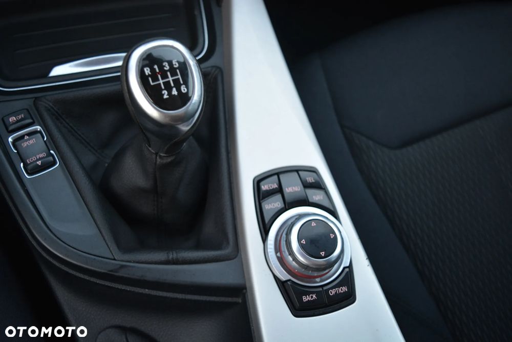 BMW Seria 3 316d Edition M Sport Shadow - 19