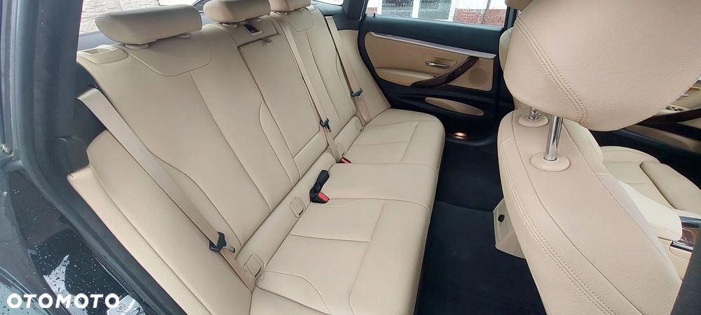 BMW 3GT 330i xDrive Sport Line - 10