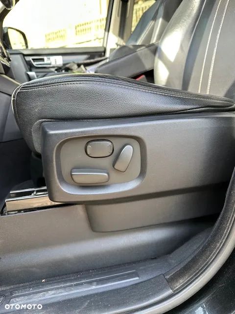 Land Rover Discovery - 28