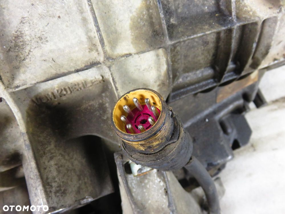 SKRZYNIA BIEGÓW AUTOMATYCZNA AUDI A4 B5 CJQ - 5