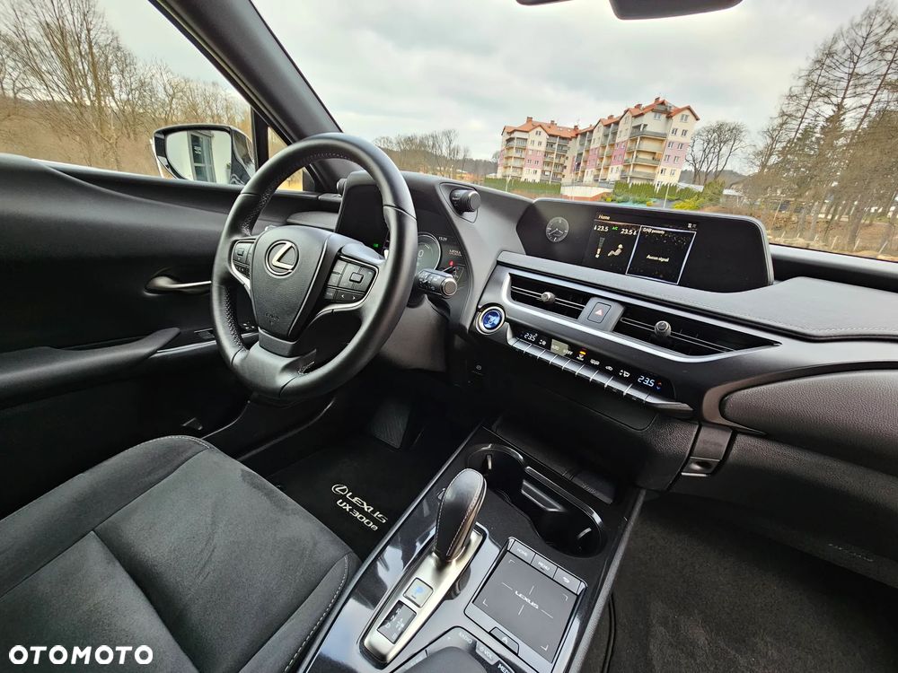 Lexus UX 300e 54.3 kWh Business Edition 2WD - 7