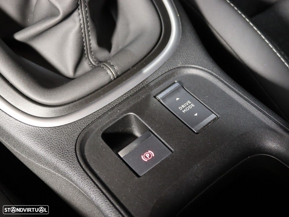 Jeep Avenger 1.2 GSE T3 Altitude - 23