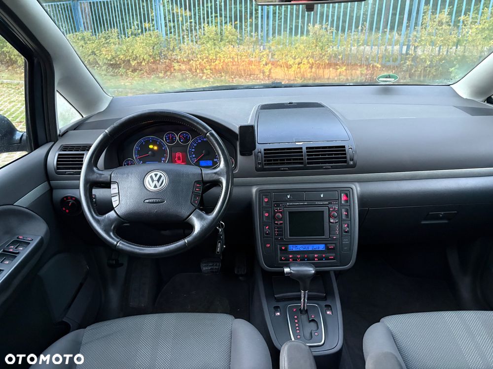 Volkswagen Sharan - 24