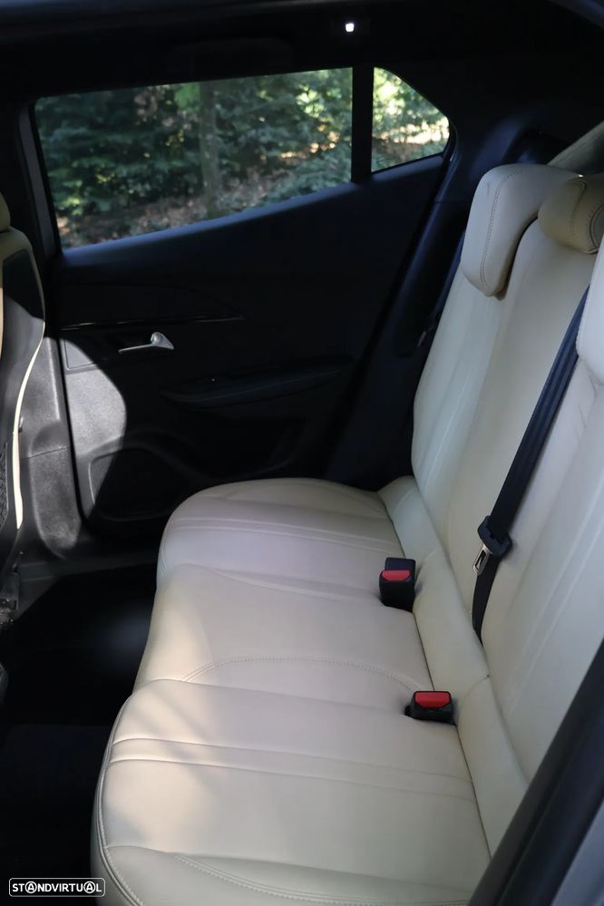 Peugeot 2008 1.5 BlueHDi GT Line EAT8 - 28