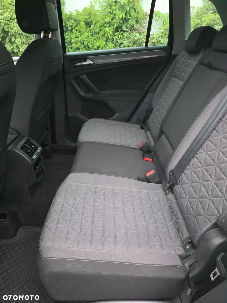 Volkswagen Tiguan - 16