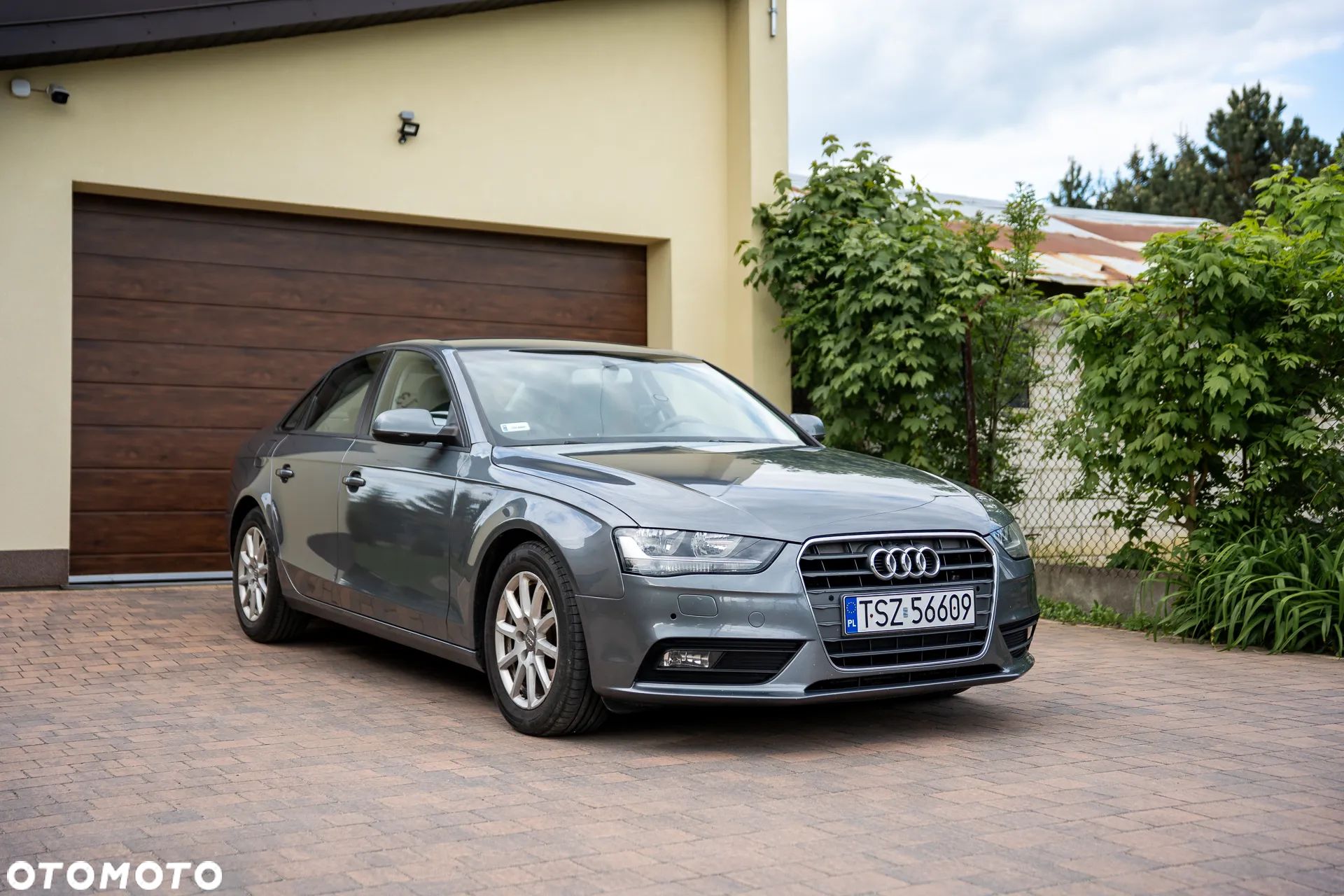 Audi A4 2.0 TDI 112g - 1