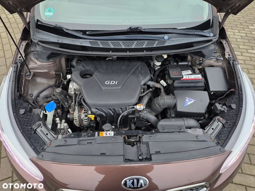 Kia Ceed 1.6 GDI DCT Platinum Edition - 40