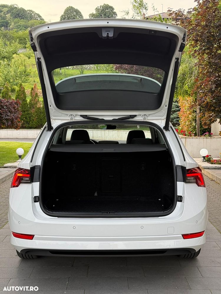 Skoda Octavia 2.0 TDI STYLE DSG - 26