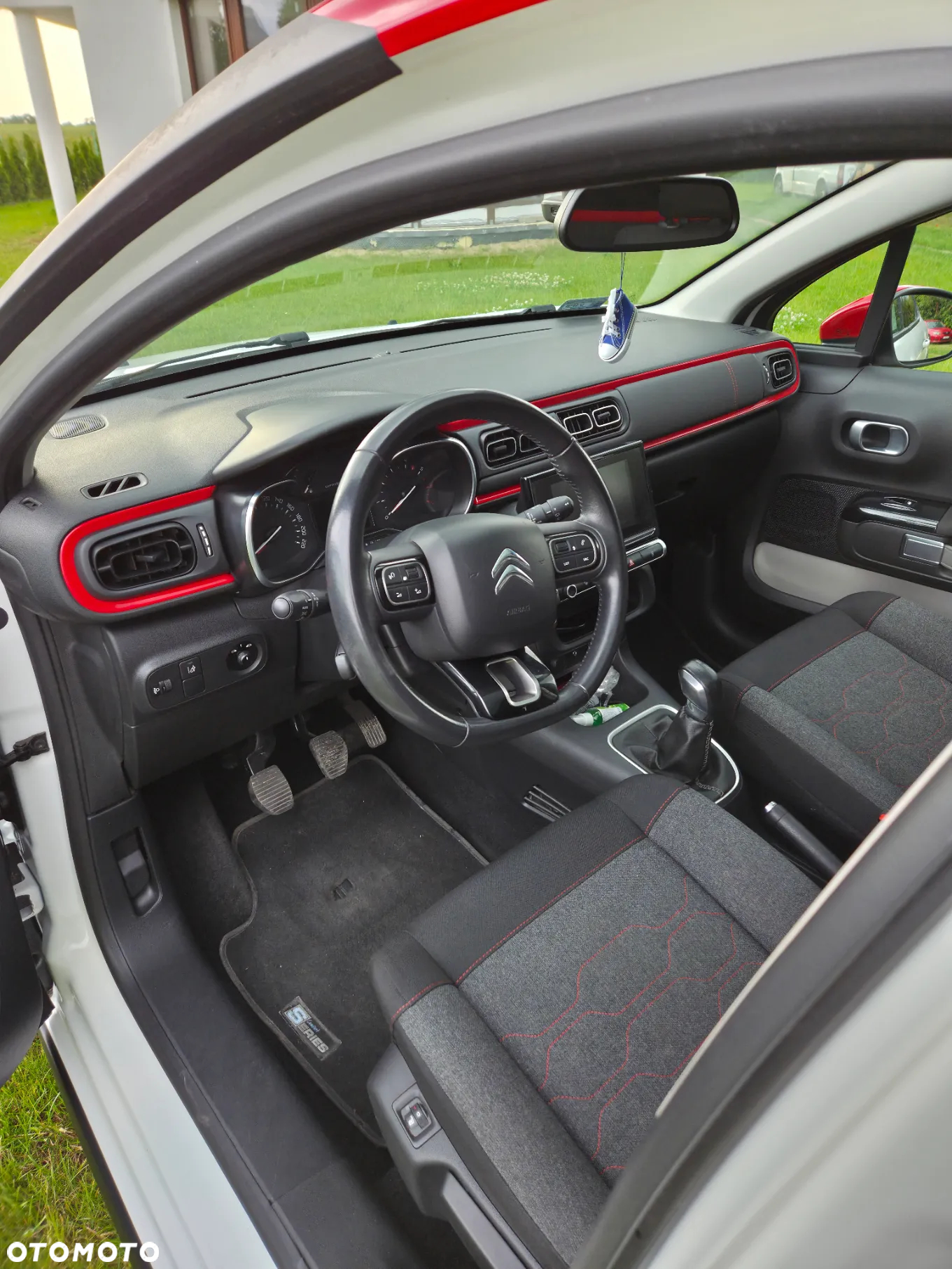 Citroën C3 1.2 PureTech Shine S&S - 10