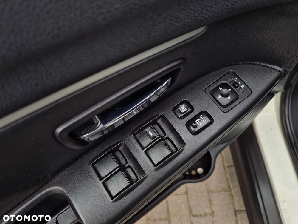 Mitsubishi ASX 1.8 DID Inform - 12