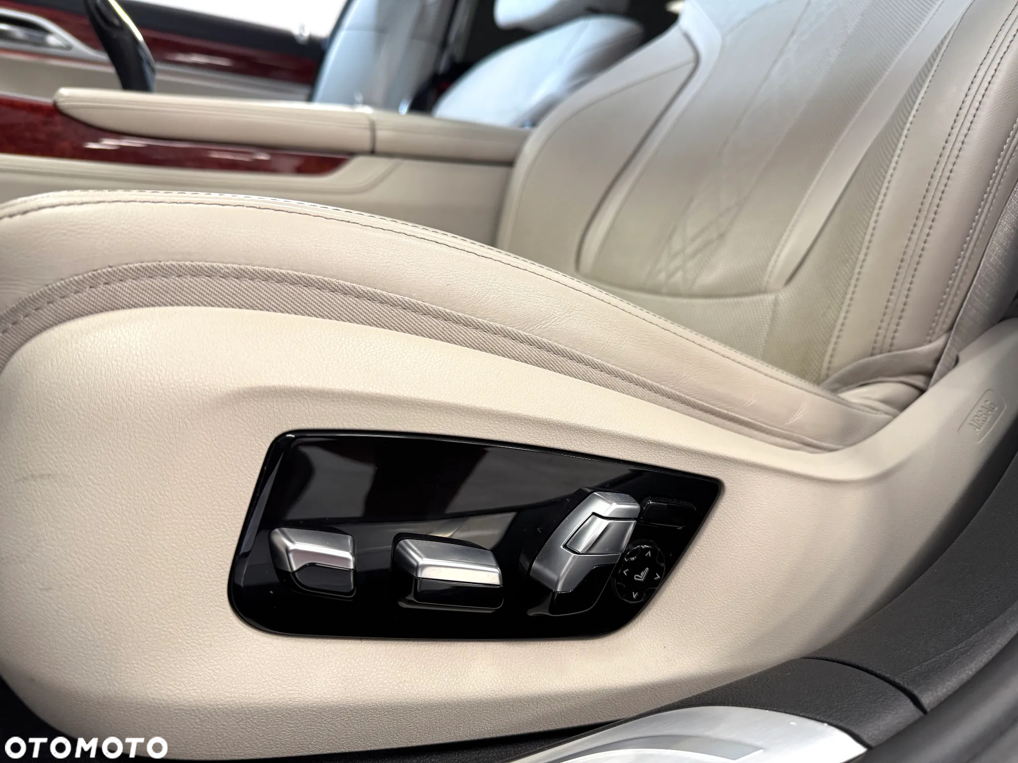 BMW-ALPINA B7 Biturbo - 16