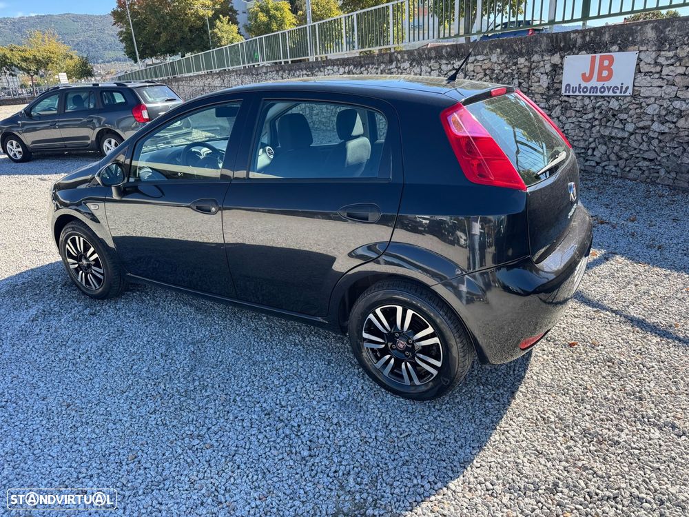Fiat Punto 1.2 Lounge S&S - 4