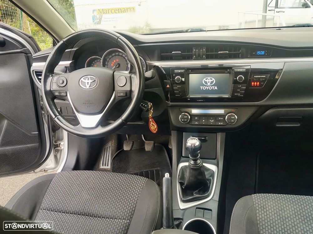 Toyota Corolla 1.33 VVT-i Comfort+PM - 11