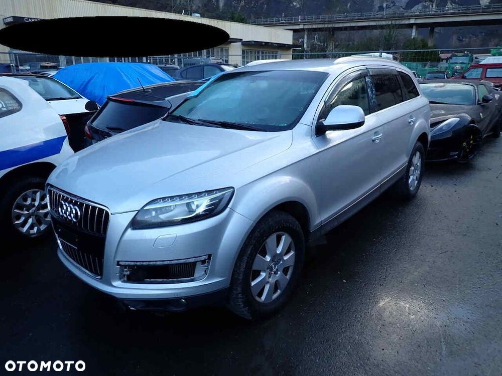 Audi Q7 - 1
