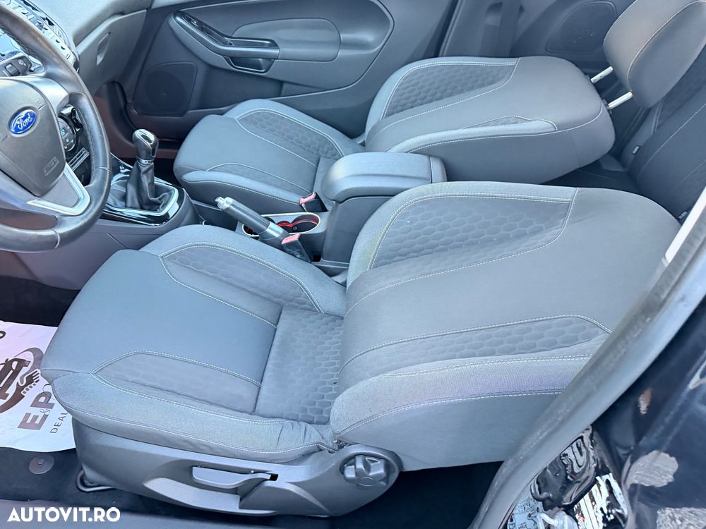 Ford Fiesta 1.6 TDCi DPF Titanium - 17