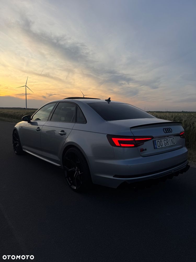 Audi S4 Limousine - 7