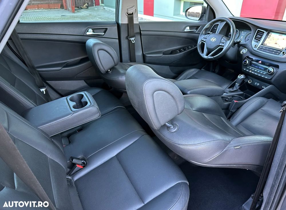 Hyundai Tucson 2.0 CRDI 4WD Automatik Intro Edition - 29