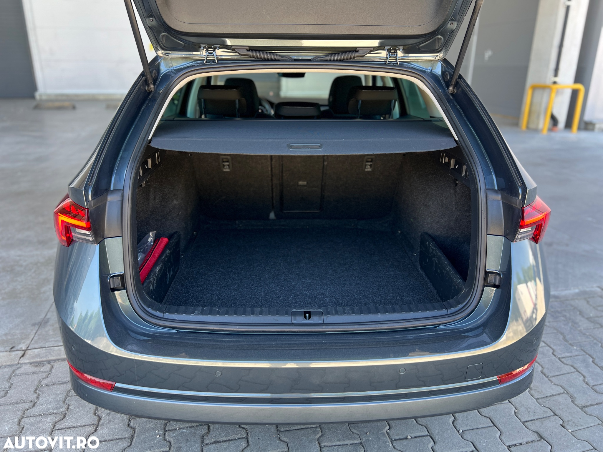 Skoda Octavia 2.0 TDI DSG Style - 12