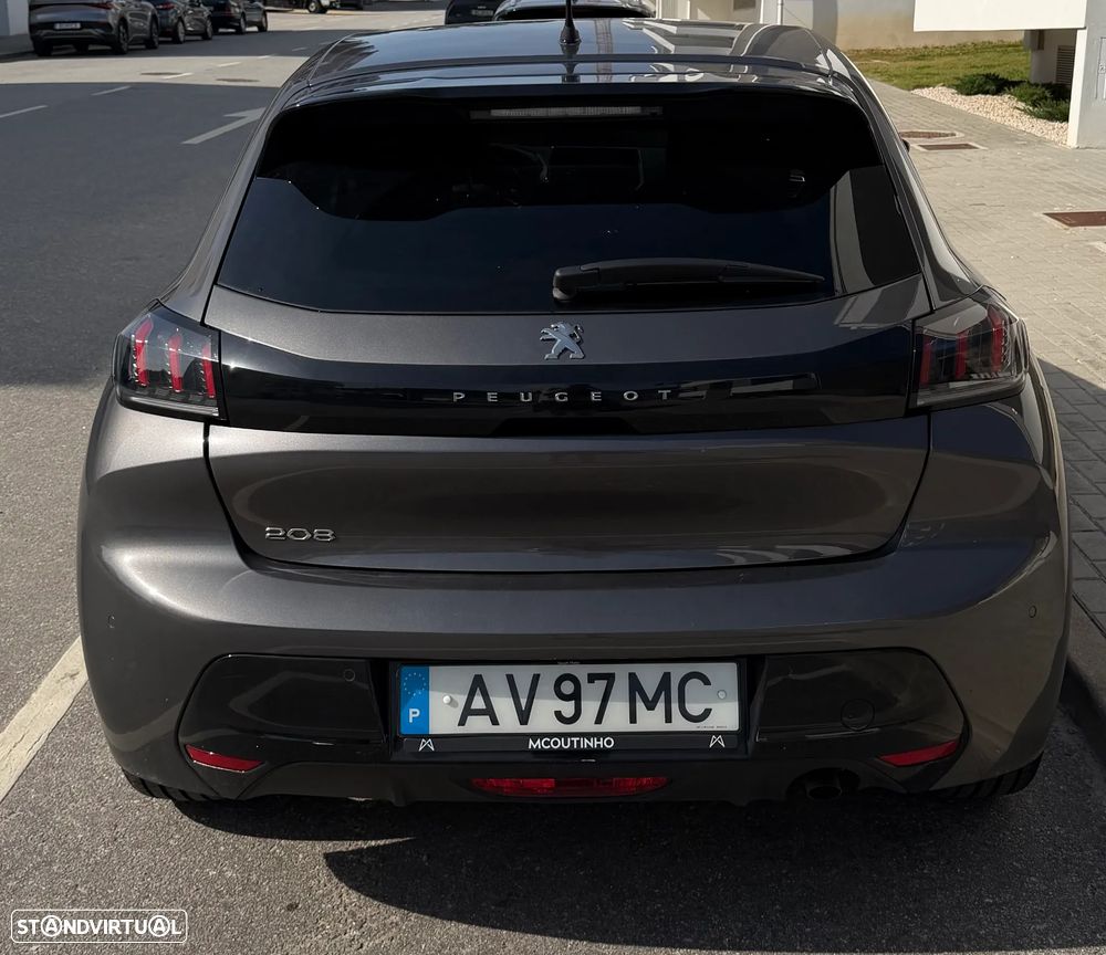 Peugeot 208 1.2 PureTech Allure EAT8 - 4