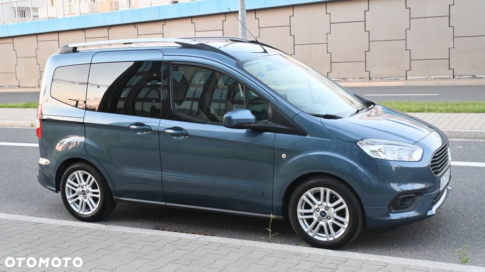 Ford Tourneo Courier 1.0 EcoBoost Titanium - 8