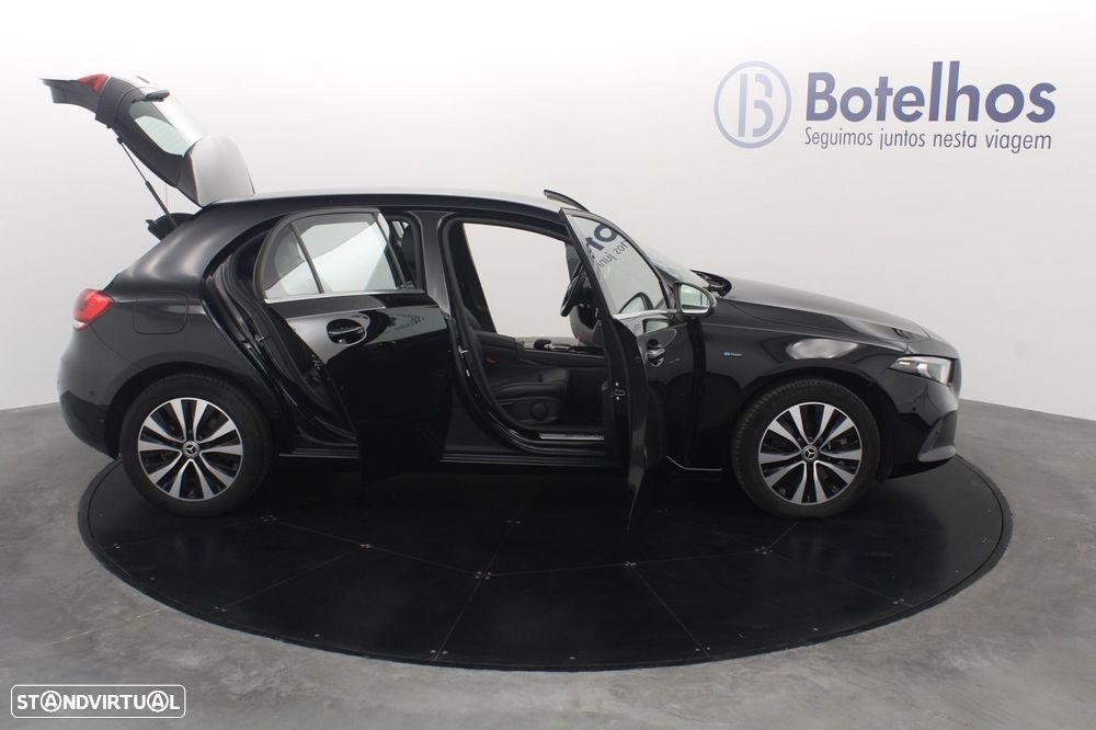 Mercedes-Benz A 250 e Style Plus - 16