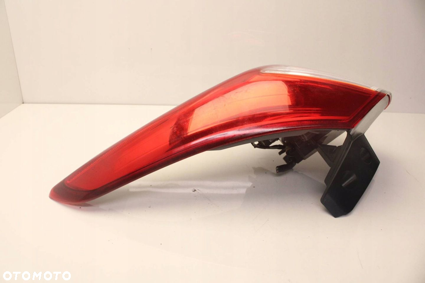 HYUNDAI II I30 HB 11R- LAMPA PRAWA TYLNA PRAWY TYŁ - 4