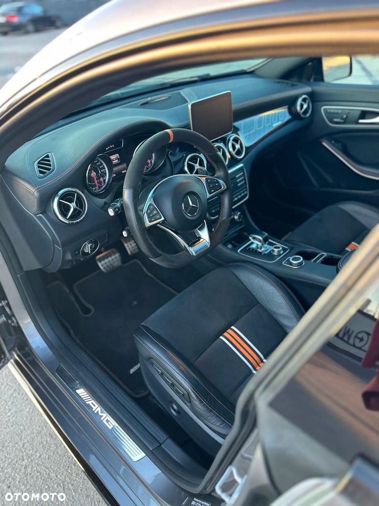 Mercedes-Benz CLA AMG 45 4-Matic - 14