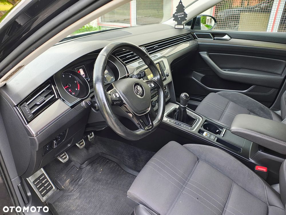 Volkswagen Passat Alltrack 2.0 TDI SCR 4Mot - 25