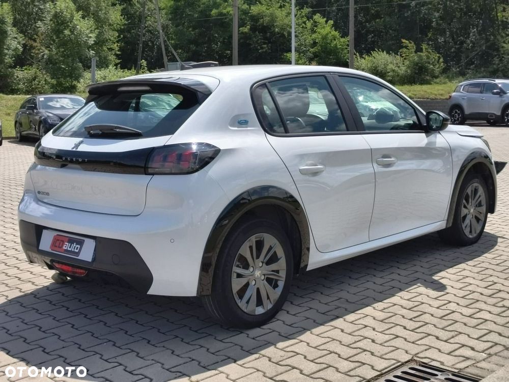 Peugeot 208 - 7