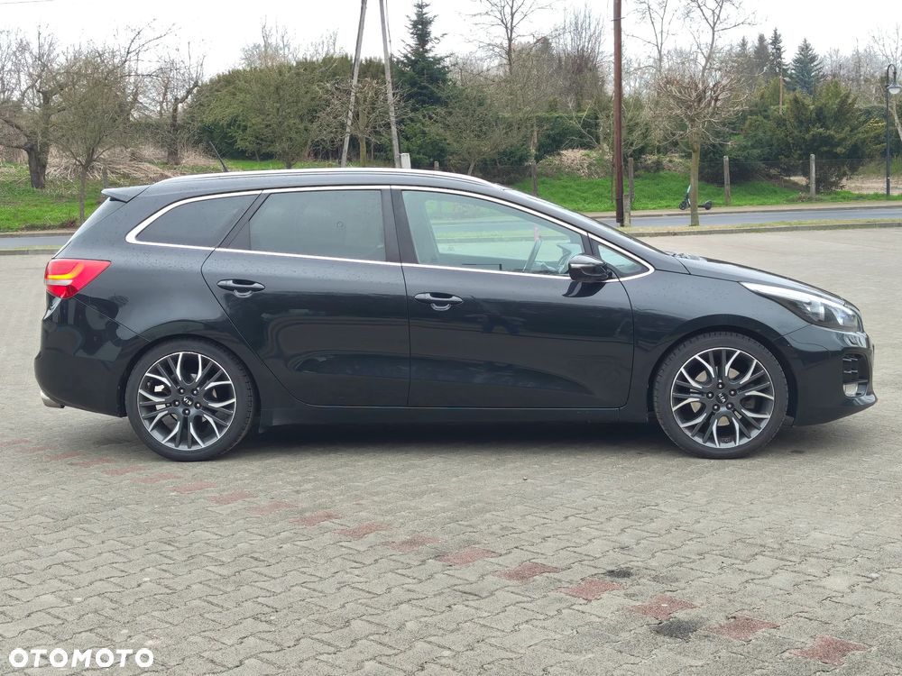Kia Ceed 1.6 CRDi 136 ISG GT Line - 6