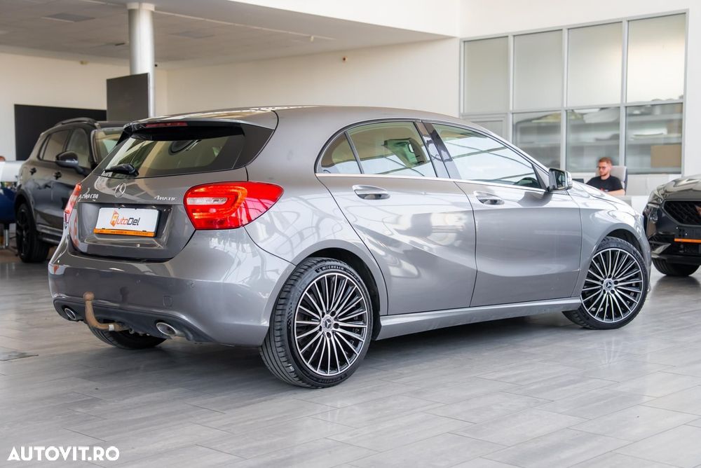 Mercedes-Benz A 200 CDI 4Matic 7G-DCT - 12