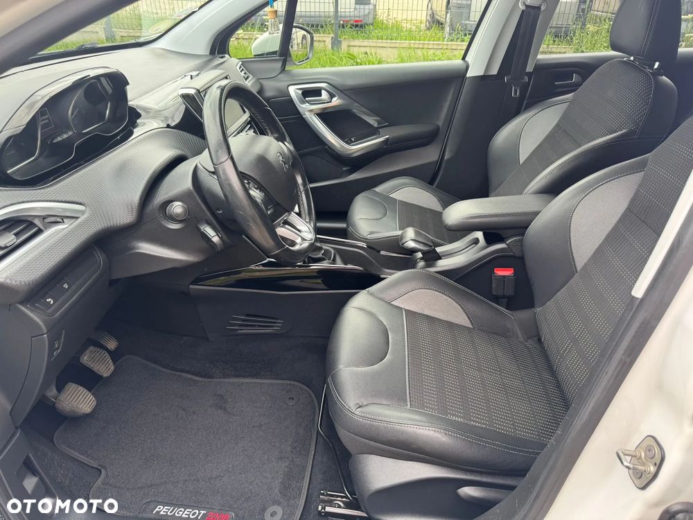 Peugeot 2008 - 5