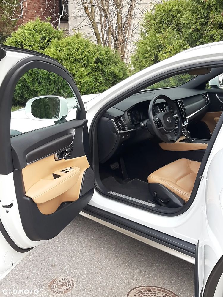 Volvo V90 Cross Country T6 AWD Geartronic - 19