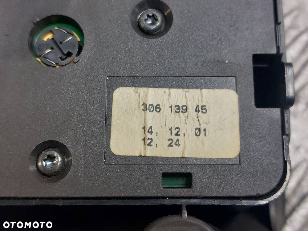 PRZEŁĄCZNIK ŚWIATEŁ  VOLVO V40 S40 I LIFT 30613945 - 3