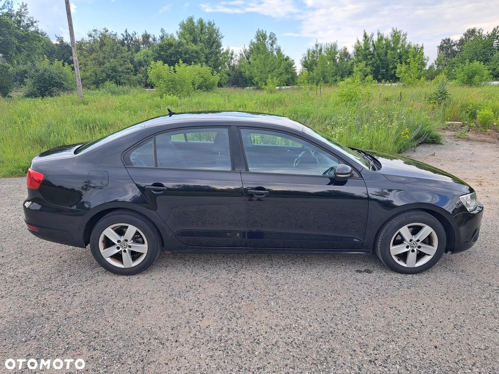 Volkswagen Jetta 1.4 TSI Comfortline - 6
