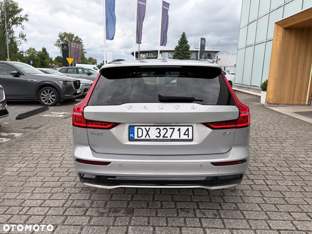 Volvo V60 B4 B Plus Dark - 8