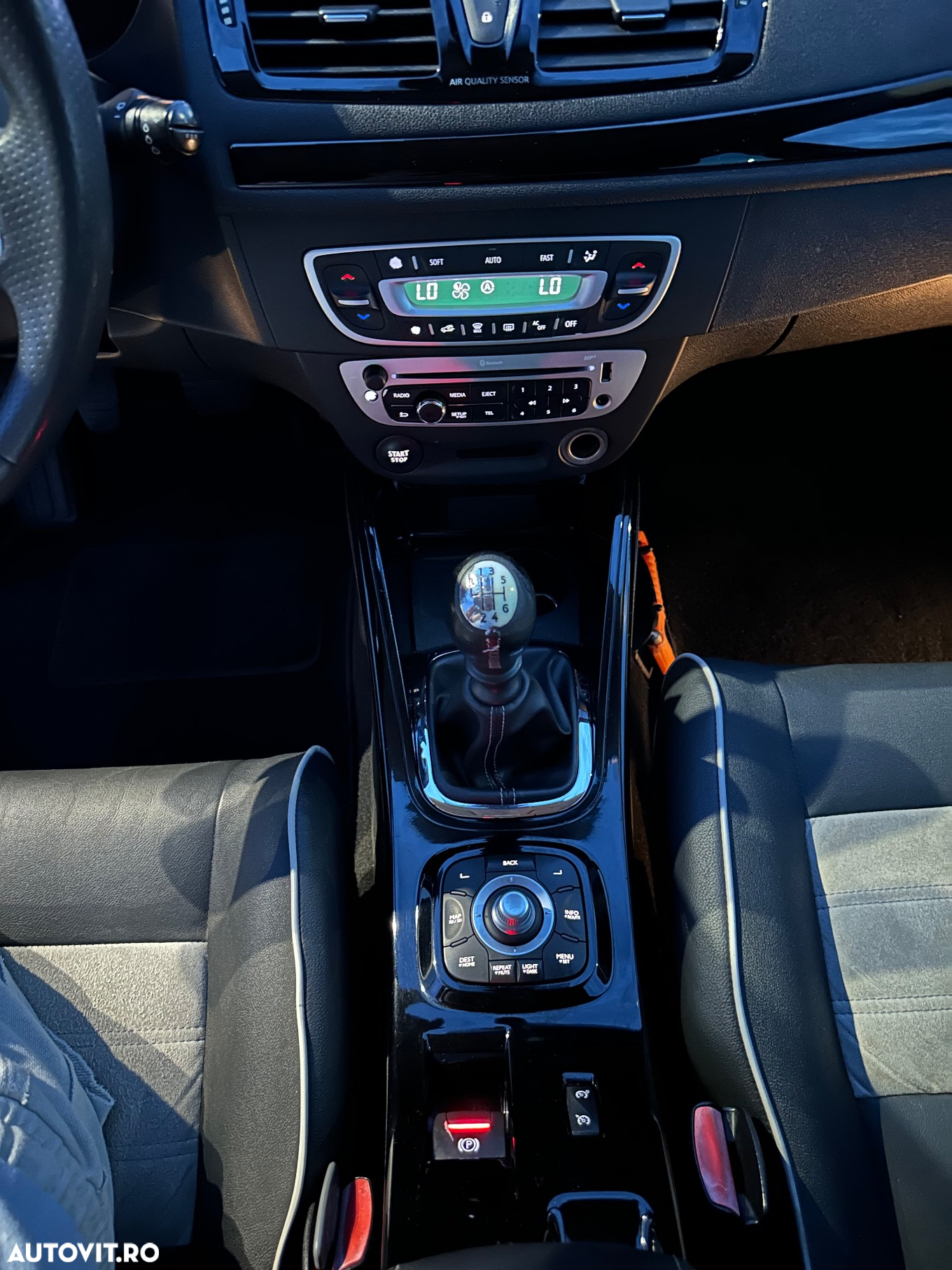 Renault Megane ENERGY dCi 110 Start & Stop Bose Edition - 17