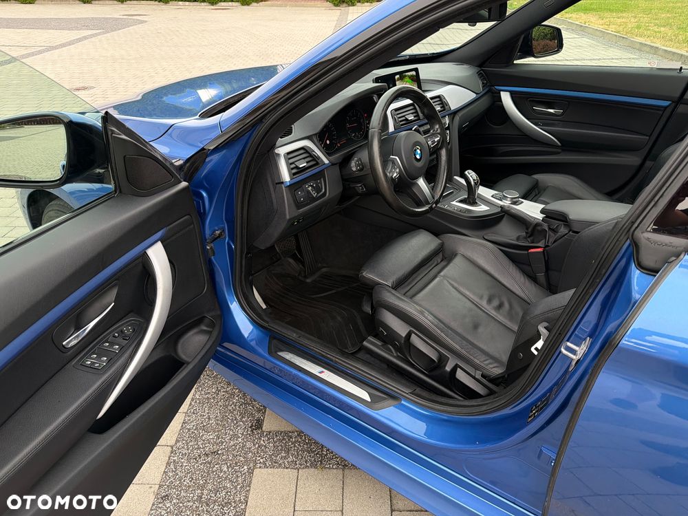 BMW 3GT 330i xDrive M Sport - 18