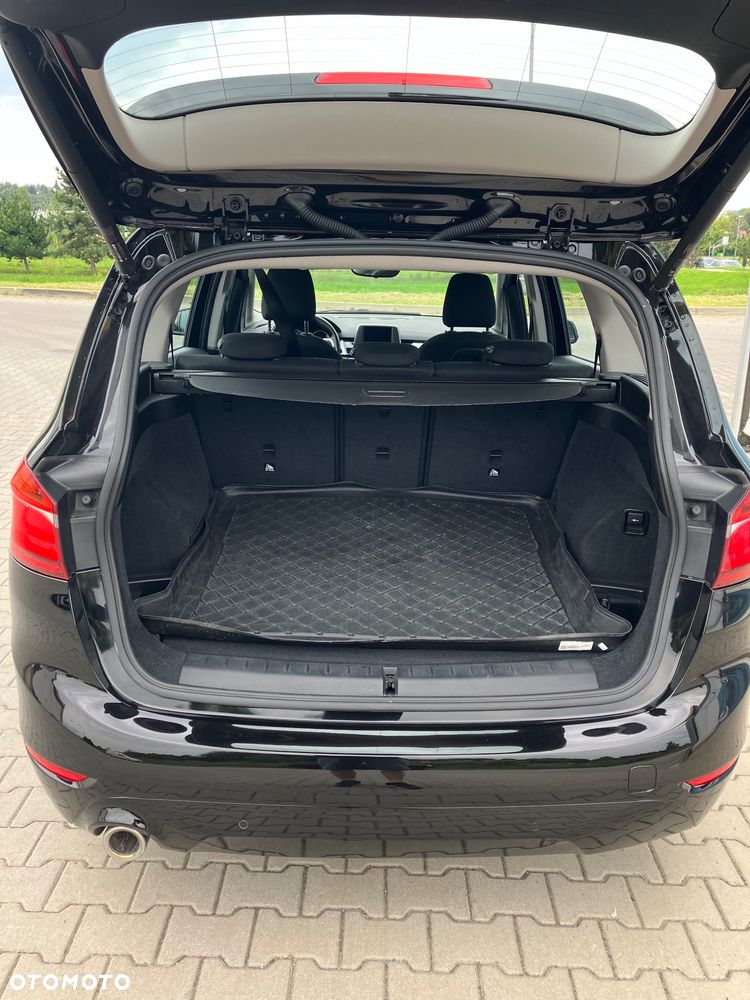 BMW Seria 2 218i - 4