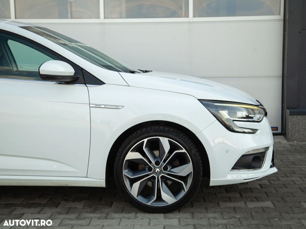 Renault Megane ENERGY dCi 110 EDC BOSE EDITION - 38