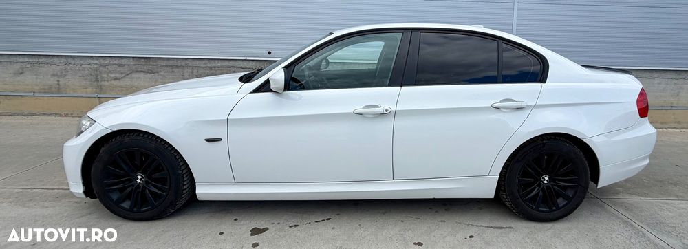 BMW Seria 3 320d DPF Edition Exclusive - 5