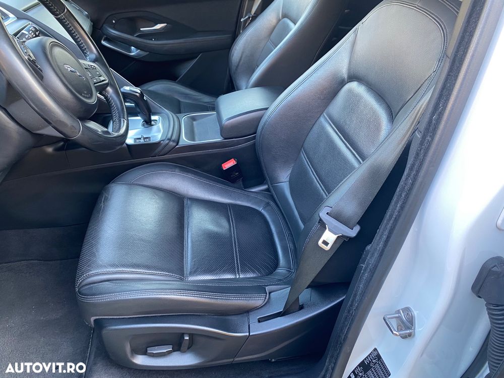 Jaguar E-Pace D150 AWD Aut. - 9