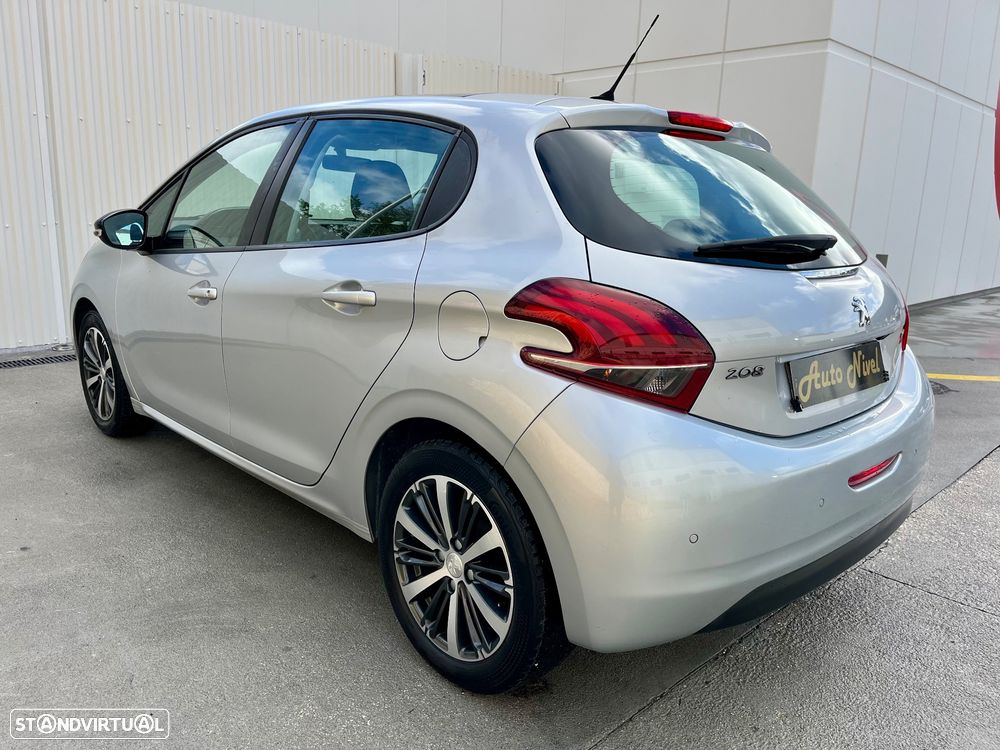 Peugeot 208 1.2 PureTech Allure - 20