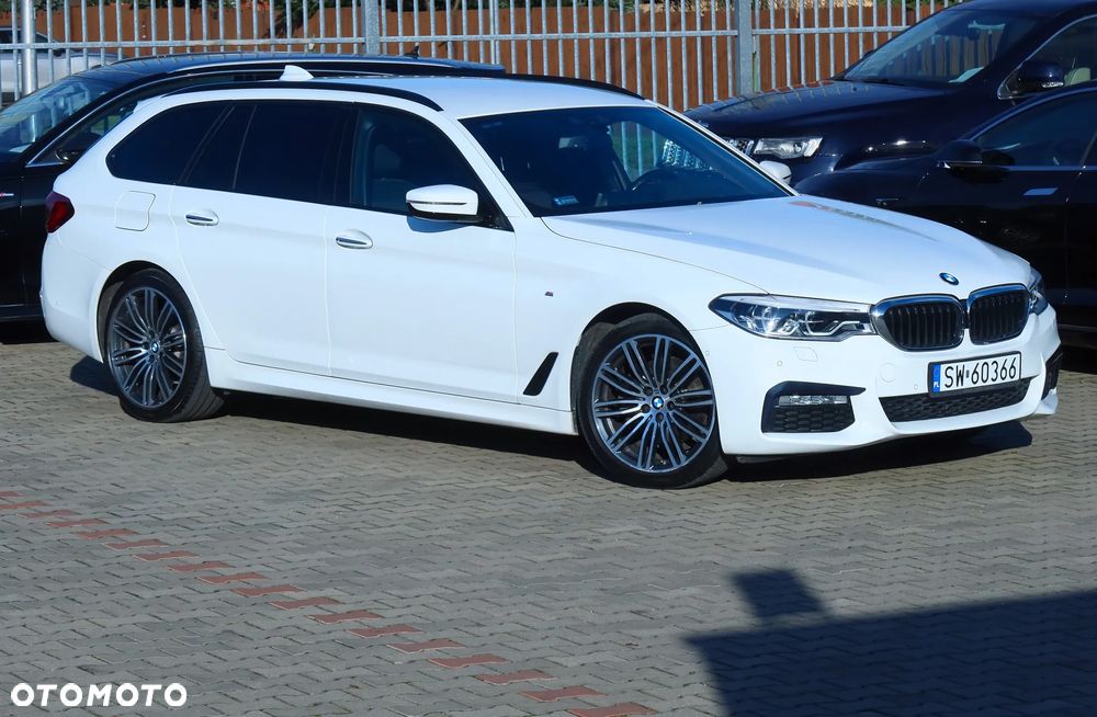 BMW Seria 5 520d xDrive M Sport sport - 33