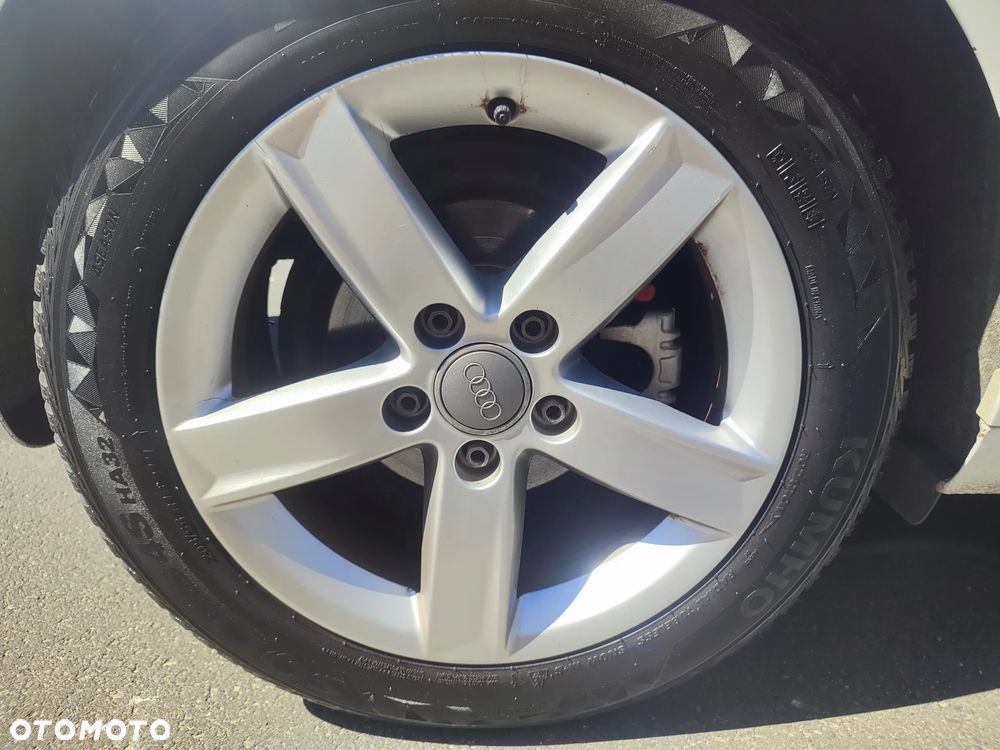 Audi A3 Sportback - 12