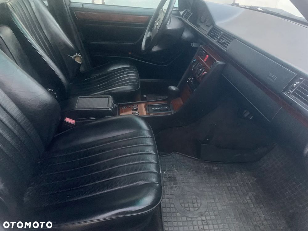 Mercedes-Benz W124 (1984-1993) - 19